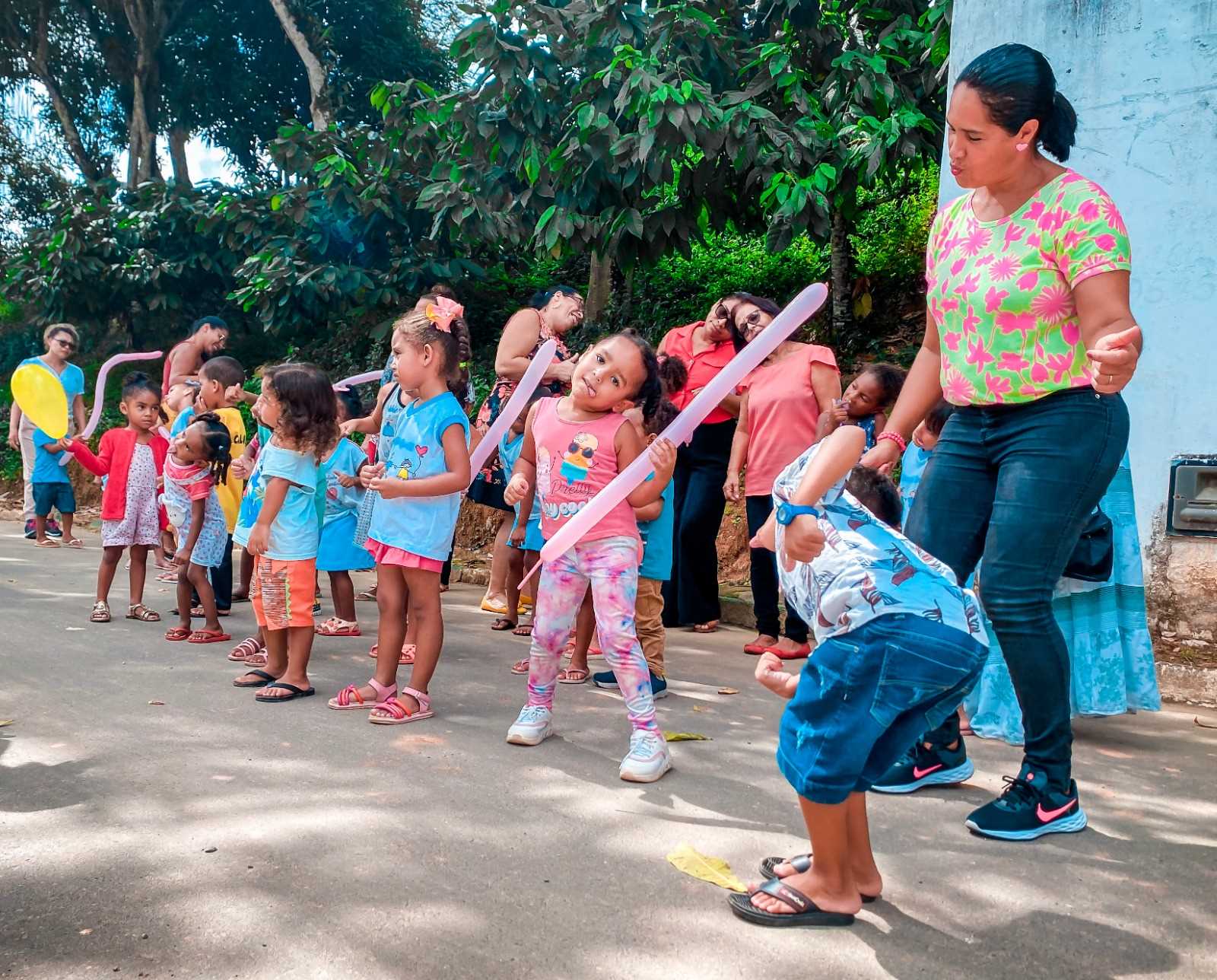 Camacã: Projeto Ruas de Lazer chega a Creche de Leoventura